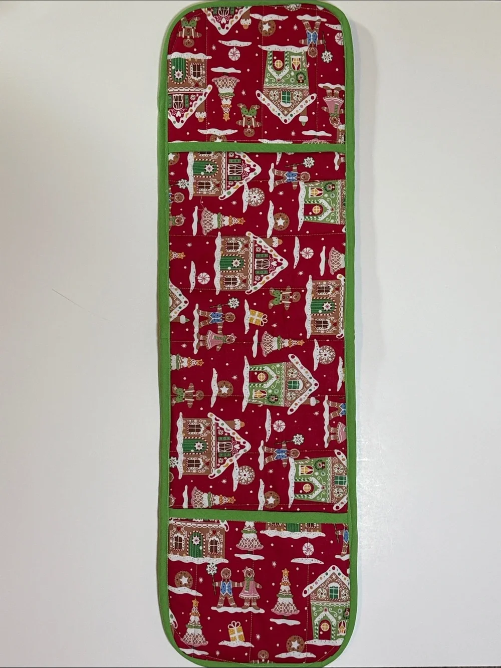 Handmade Christmas Holiday Gingerbread House Themed Quilted Oven Mitt 6 Pc Set